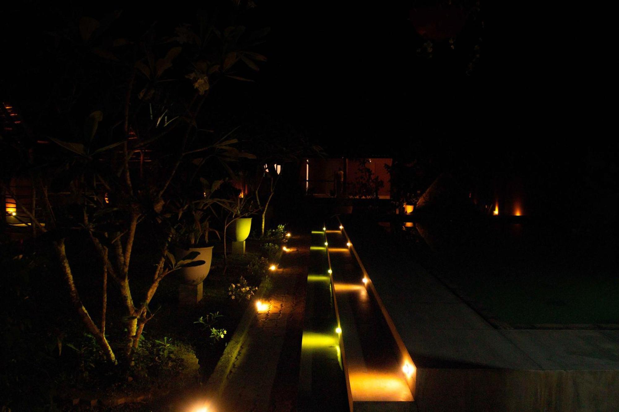 Mandavilla Airport Transit Hotel カトゥナカヤ エクステリア 写真